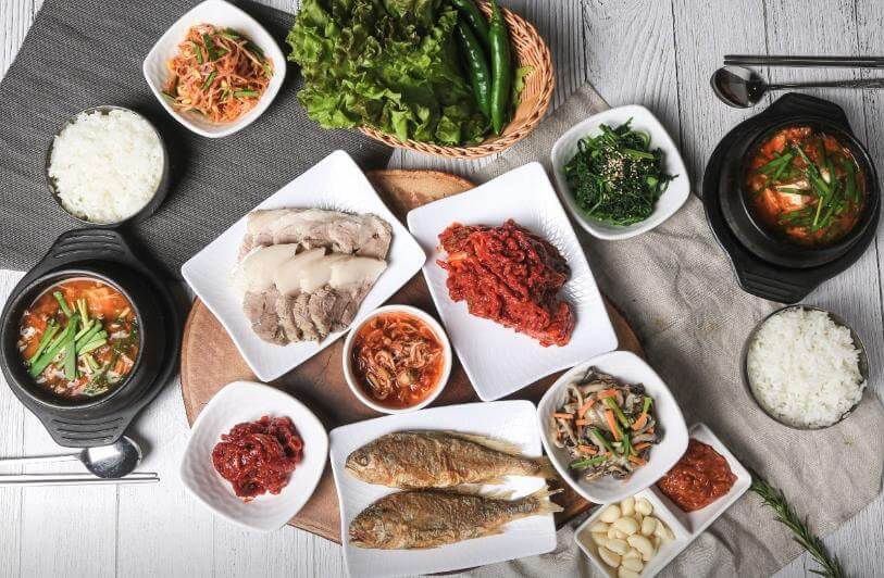 생생정보 27년 전통 굴보쌈